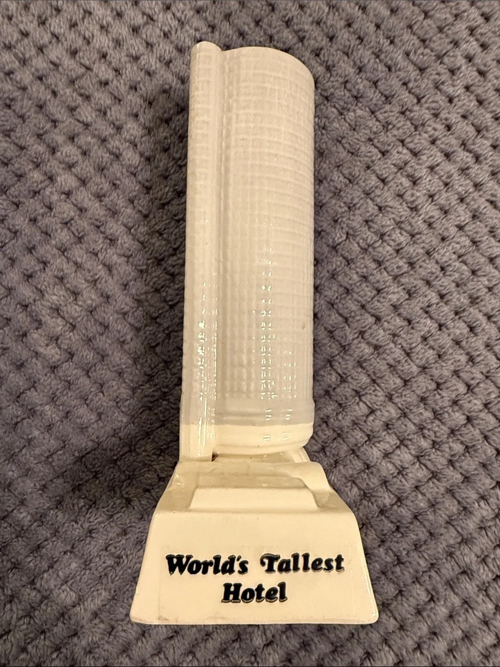 Vintage Ceramic Commemorative Vase Peachtree Plaza Westin Hotel Souvenir Atlanta